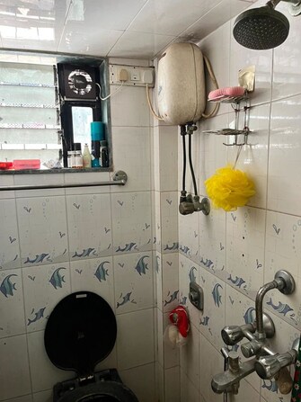 1 Rk+ Store Room Apartment For Rent in Vitthal Krupa Building in Vakola, Mumbai