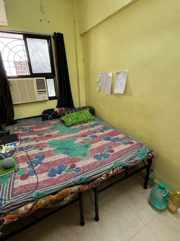 Bedroom, vitthal-krupa-building 1 RK 230 Sq.Ft. Apartment In Vakola Mumbai 10627550