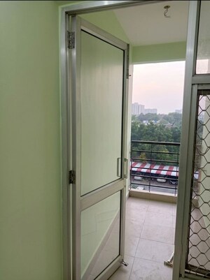 Building Lobby in 3.5 BHK Apartment at Ansal Celebrity Meadows, Sushant Golf City – for Rent