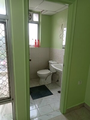 Bathroom in 3.5 BHK Apartment at Ansal Celebrity Meadows, Sushant Golf City – for Rent