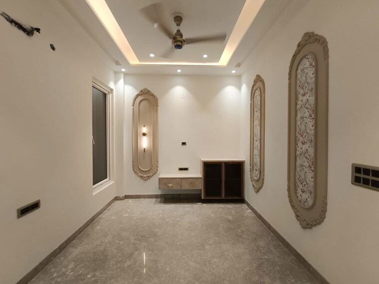 undefined, vikas puri 3 Bedroom 200 Sq.Yd. Builder Floor In Vikas Puri Delhi 10627554