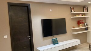 Furnished Amenities in 4 BHK Builder Floor at Janakpuri – for Sale