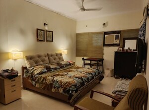 Bedroom in 4 BHK Villa at Sainik Farm – for Sale