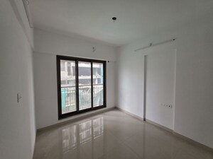 Room in 1 BHK Apartment at Kandivali West – for Sale