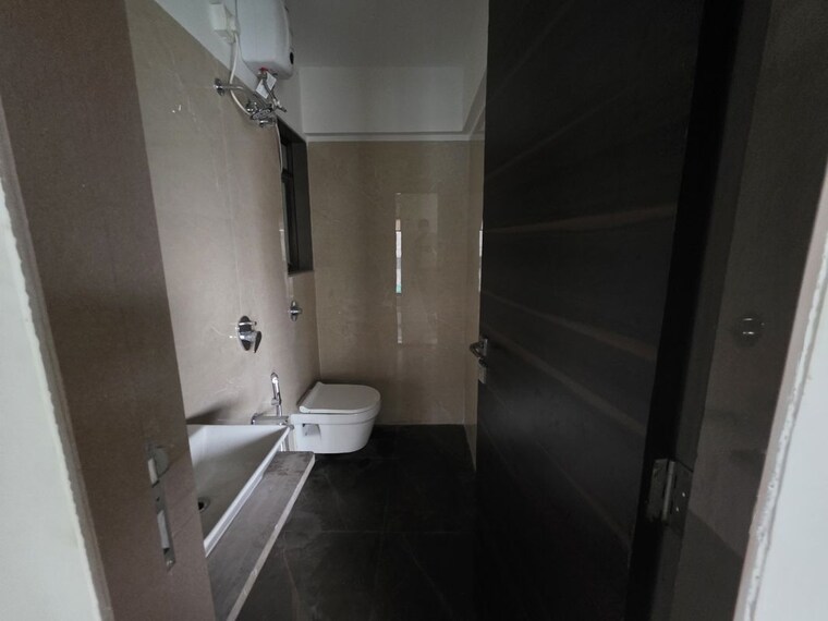 Bathroom, kandivali west 1 Bedroom 405 Sq.Ft. Apartment In Kandivali West Mumbai 10627598