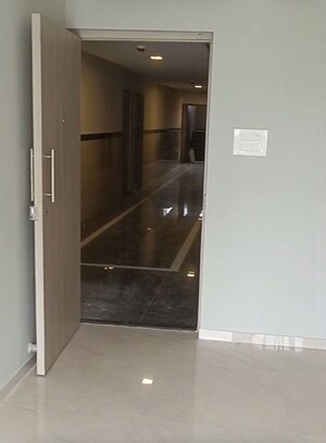 Room in 1 BHK Apartment at Ufasa Fortune Star, Byculla – for Sale