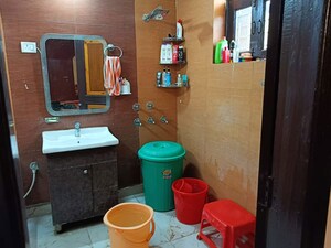 Furnished Amenities in 2 BHK Builder Floor at Green Fields Colony – for Sale
