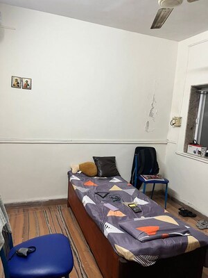 Team Area in 1 BHK Apartment at Sai Baba Complex Goregaon, Goregaon East – for Rent