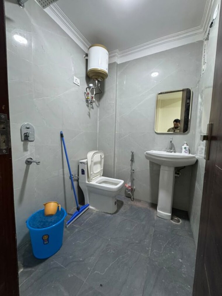 Bathroom, chattarpur 1 Bedroom 450 Sq.Ft. Apartment In Chattarpur Delhi 10627689