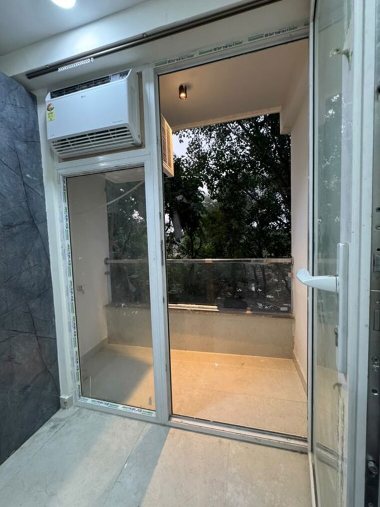 Balcony, chattarpur 1 Bedroom 450 Sq.Ft. Apartment In Chattarpur Delhi 10627689