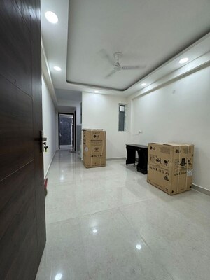 Living Room in 1 BHK Apartment at Chattarpur – for Rent