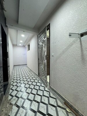 Balcony in 1 BHK Apartment at Chattarpur – for Rent