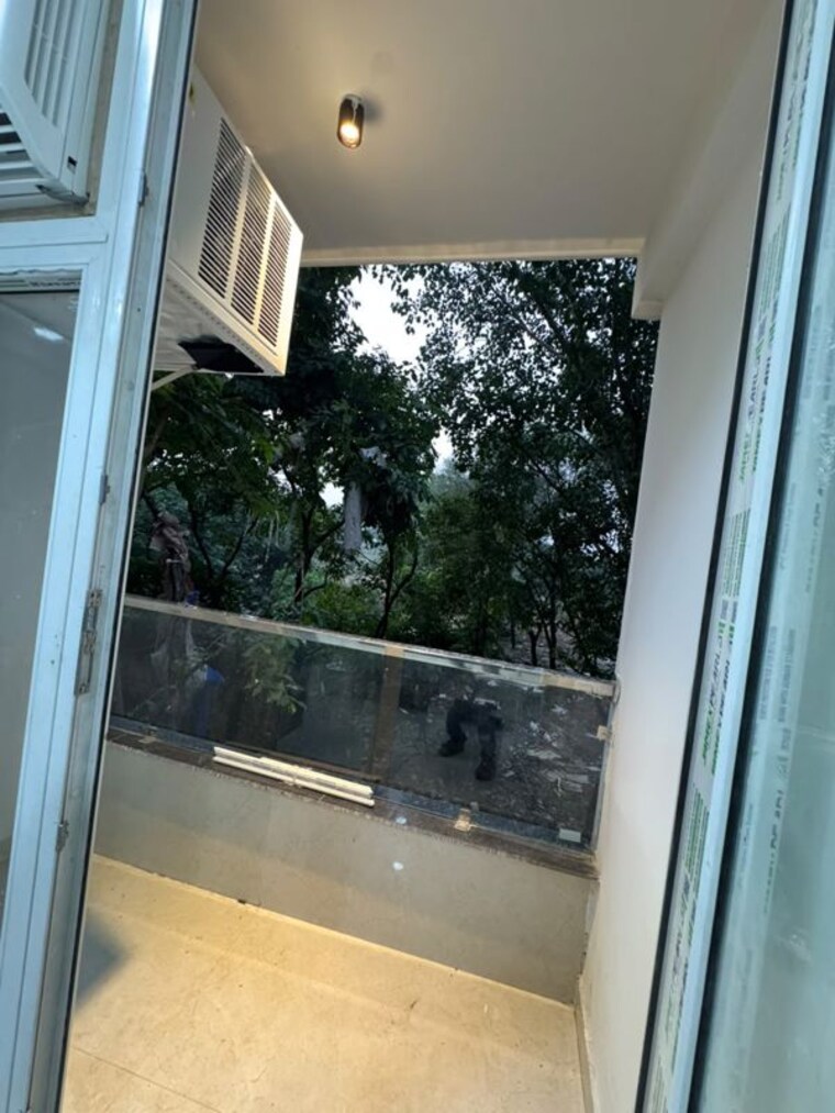 Balcony, chattarpur 1 Bedroom 450 Sq.Ft. Apartment In Chattarpur Delhi 10627689