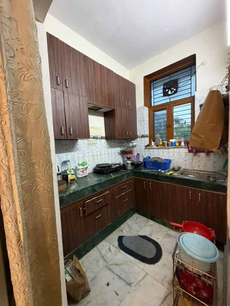 Kitchen, green fields colony 2 Bedroom 100 Sq.Yd. Builder Floor In Green Fields Colony Faridabad 10627699