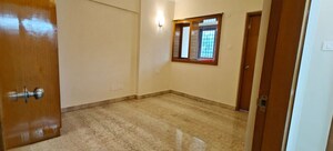Room in 3 BHK Apartment at Halasuru – for Rent