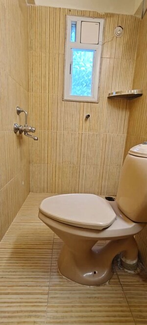 Bathroom in 3 BHK Apartment at Halasuru – for Rent