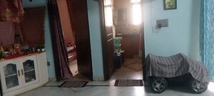 Living Room in 3.5 BHK Builder Floor at Spring Field, Sector 31 – for Sale