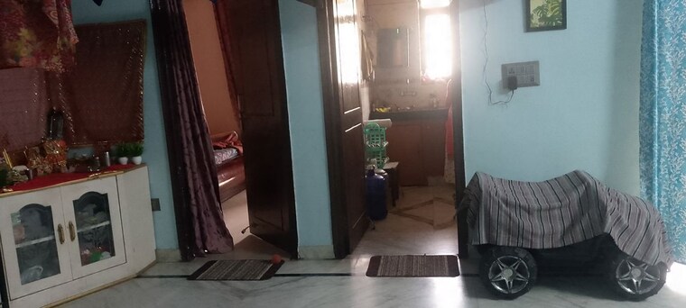 Living Room, spring-field 3.5 Bedroom 240 Sq.Yd. Builder Floor In Sector 31 Faridabad 10627679