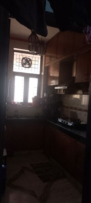 Kitchen in 3.5 BHK Builder Floor at Spring Field, Sector 31 – for Sale