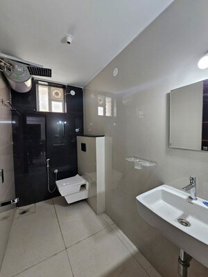 Team Area in 2 BHK Apartment at Halasuru – for Rent