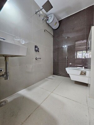 Bathroom in 2 BHK Apartment at Halasuru – for Rent