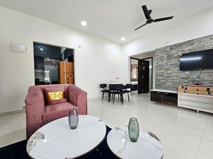 Team Area in 2 BHK Apartment at Halasuru – for Rent