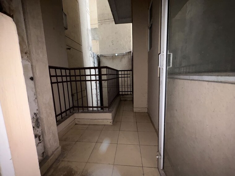 Bathroom, jm-florence 2.5 Bedroom 1206 Sq.Ft. Apartment In Tech Zone 4 Greater Noida Greater Noida 10627709