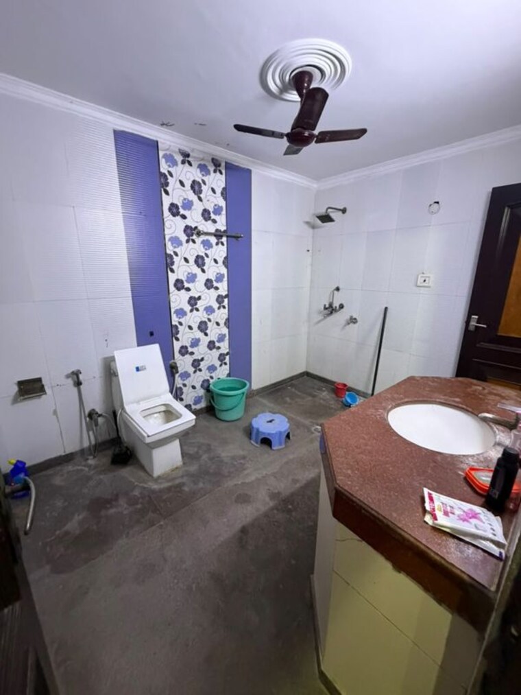 Team Area, ashoka enclave 2 Bedroom 100 Sq.Yd. Builder Floor In Ashoka Enclave Faridabad 10627717