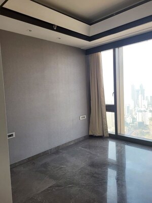 Room in 3 BHK Apartment at Lodha Trump Tower, Worli – for Rent