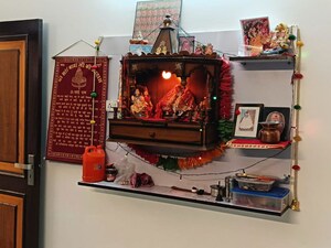 Furnished Amenities in 3 BHK Builder Floor at Green Fields Colony – for Sale