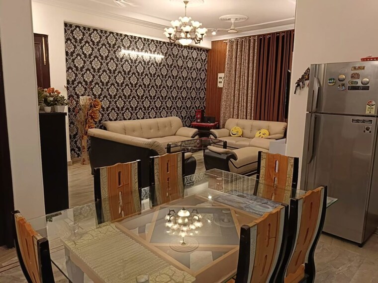Team Area, green fields colony 3 Bedroom 150 Sq.Yd. Builder Floor In Green Fields Colony Faridabad 10627736