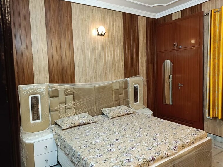 Bedroom, green fields colony 3 Bedroom 150 Sq.Yd. Builder Floor In Green Fields Colony Faridabad 10627736