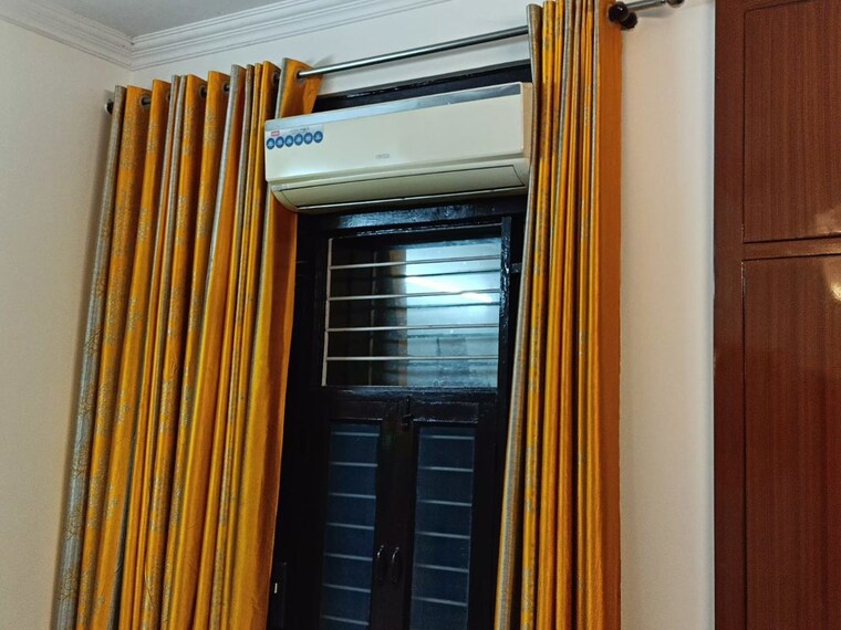 Balcony, ashoka enclave 3 Bedroom 150 Sq.Yd. Builder Floor In Ashoka Enclave Faridabad 10627741