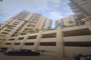 3 BHK Apartment For Sale in Mirchandani Triton, Santacruz West