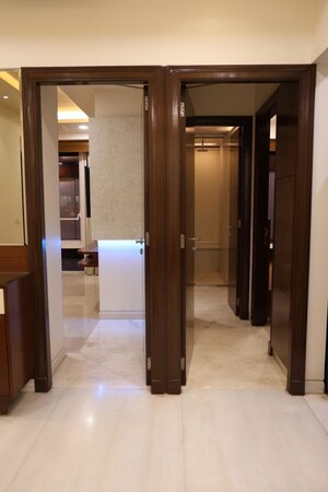 2 BHK Apartment For Rent in Indiabulls Blu, Worli