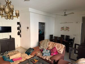 Living Room in 2.5 BHK Apartment at Amrapali Silicon City, Sector 76 – for Rent