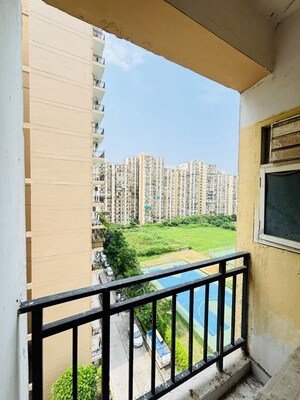 Balcony in 3 BHK Apartment at Amrapali Silicon City, Sector 76 – for Rent