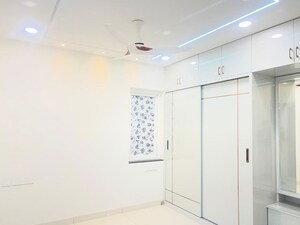Room in 4 BHK Apartment at Luxor Park Phase I, Serilingampally – for Rent