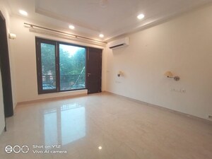 Room in 4 BHK Builder Floor at Greater Kailash ii – for Rent