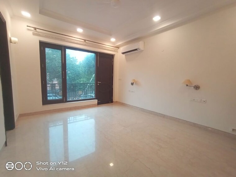 Room, greater kailash ii 4 Bedroom 550 Sq.Ft. Builder Floor In Greater Kailash ii Delhi 10627825