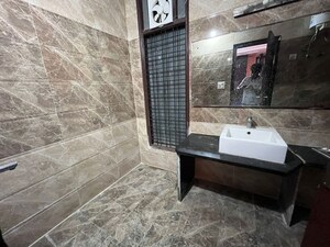 Bathroom in 3 BHK Builder Floor at Ardee City, Sector 52 – for Rent