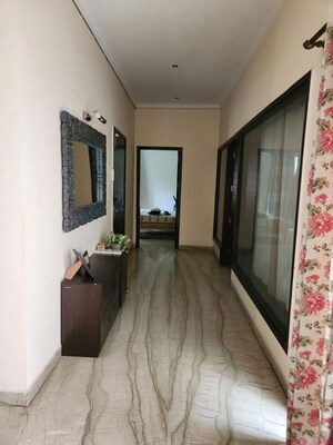 Bedroom in 3 BHK Builder Floor at Auram Floor, South City 2 – for Rent