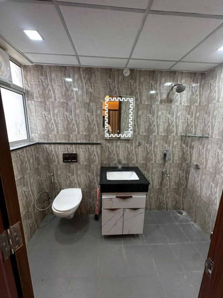 Bathroom, conscient-heritage-max 3 Bedroom 1942 Sq.Ft. Apartment In Sector 102 Gurgaon 10627837
