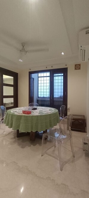 Team Area in 4 BHK Builder Floor at Greater Kailash ii – for Rent