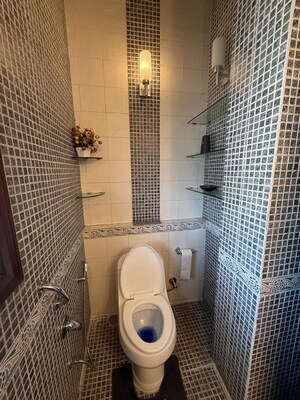 Bathroom in 3 BHK Apartment at BPTP Amstoria Country Floor, Sector 102 – for Rent