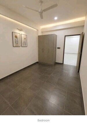 Room in  Builder Floor at Palam Vihar – for Rent