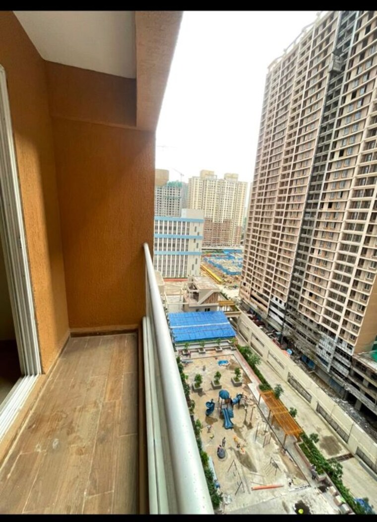 Balcony, dosti-west-county 2 Bedroom 661 Sq.Ft. Apartment In Balkum Pada Thane 10627851