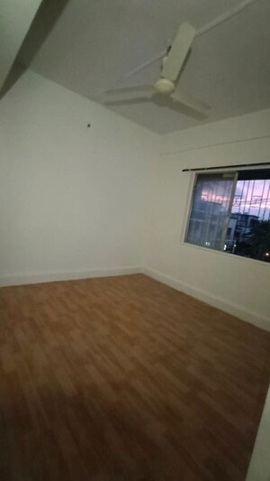 Room in 1 BHK Apartment at Ganaraya Heights, Dhankawadi – for Sale