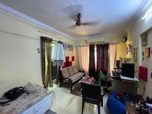 Team Area in 2 BHK Apartment at Geetanjali CHS Goregaon West, Goregaon West – for Rent