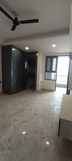 Room in 3 BHK Builder Floor at Fidato Honour Homes, Sector 89 – for Sale